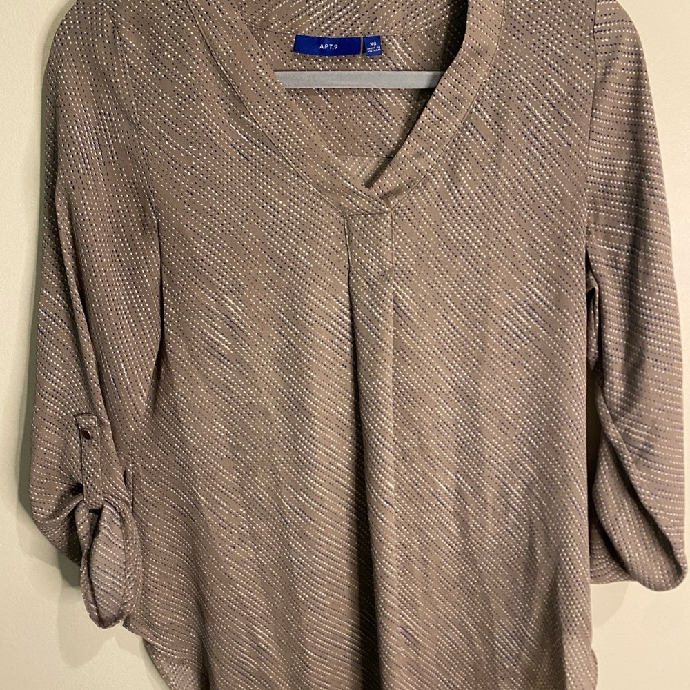Apt. 9 Women's Beige V-Neck Blouse